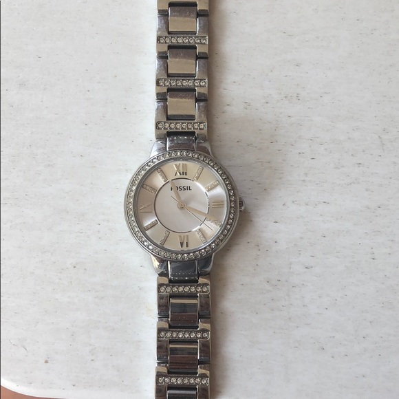 Silver Fossil watch - Picture 5 of 5